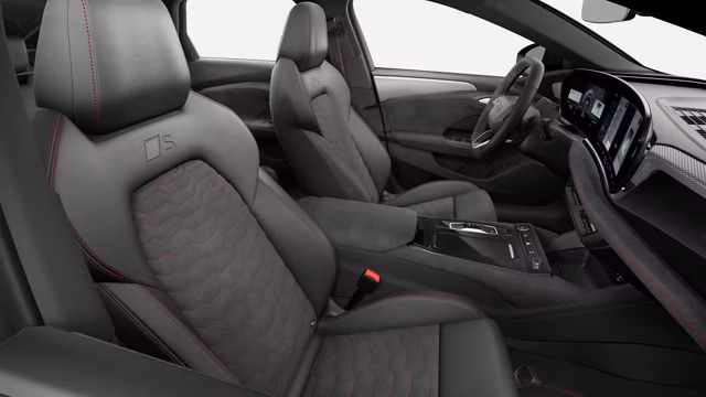 Bilde som viser S-interiør med sportsseter, sort Dinamica mikrofiber / skinn, fargede sømmer i rødt fra Audi Sport GmbH